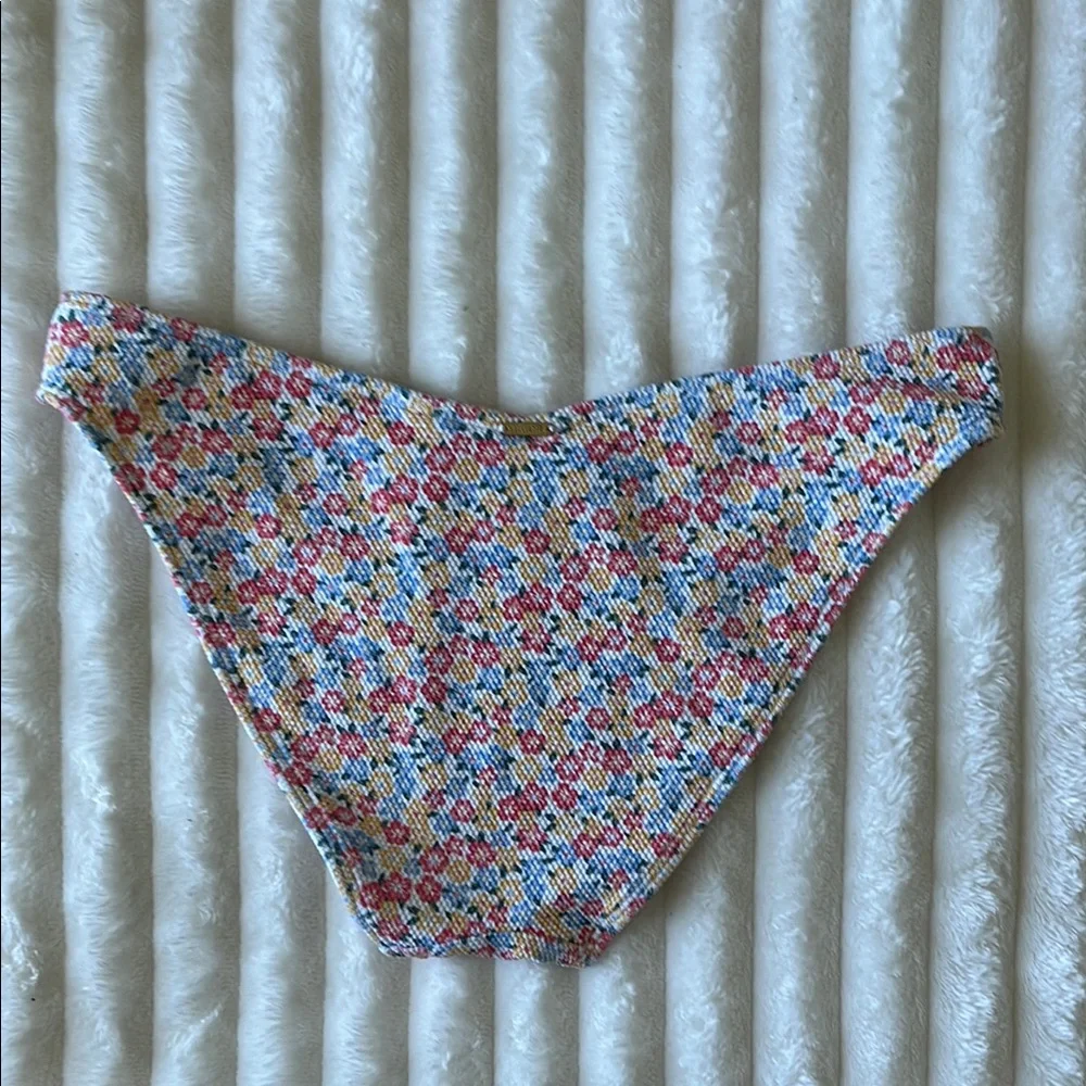 Hollister Colorful Patterned Bikini Bottom - Picture 4 of 4